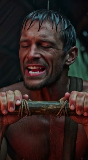 ALONE IN THE JUNGLE | Wildwood Homes #survival #wood #offgrid #bushcraft #storytime #movie #film