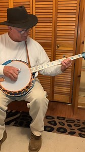 Brett Martin plays “Cluck Old Hen” on his brand new custom built Hawthorn banjo. This is a top tension model that combines design elements from the classic pre-war Gibson RB-18 and the pre-war RB-11 model plus our own original design elements. Brett Martin is a three-time Winfield national finalist currently teaching one-on-one banjo lessons from beginner to advanced of all ages from his home in Auburn, Alabama. If you’d like to talk to Brett about lessons, call or text Brett at 334-750-3579. | 