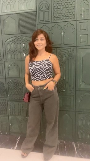 5.6K views · 2.1K reactions | apke aa jane se | Priya Golani | Facebook