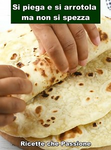 26K views · 124 reactions | Per stasera una magia, facciamo le piadine, non quelle classiche ma quelle sfogliate, tranquilli sempre all'olio di oliva, e comunque velocissime e garantisco ancora più buone, occhio a non esagerare con l'olio... https://blog.giallozafferano.it/ricettechepassione/piadina-sfogliata-allolio-di-oliva/ | Ricette che Passione di Ornella Scofano | Facebook