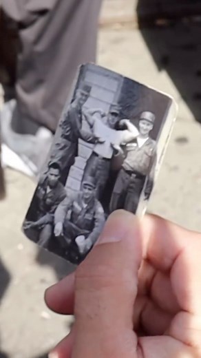 Wrong guy to mess with for a Mickey Mantle Ball! All-Time Story on The Zoo! #mickeymantle #yankees #yankeestadium #yankeefan #yankeesbaseball #nyyankees #homerunball #newyorkitalian #nycitalian #arthuravenue #armybaseball #armyvet #armyveteran #oldschoolitalian #bronxlittleitaly #italianamerican #italianamericans #yankeesfans #newyorkyankees #nyy | The Bronx Zoo_TBZ