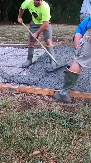 484K views · 1.4K reactions | We had five guys pour 490-foot driveway at one time! | Dirt Perfect | Facebook