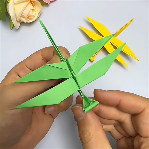 3.6K views · 28 reactions | "Origami Fun: How to Fold a Dragonfly with Your Child #ParentChildHandicraft #Origami #HandmadeDIY #KindergartenCrafts #Handmade" paper craft | paper craft | Facebook