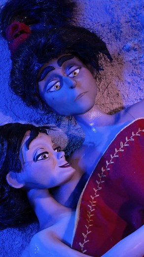 Las tendencias de moda: mujeres con hombreras