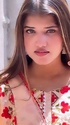 Shahnazsonu on Instagram: "Aaj ruswa teri galiyon me mohabbat hogi💔🥀…."