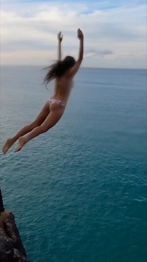 lily chee | welcome to the new cute 😎 @roxy #RedefineCute #ad | Instagram