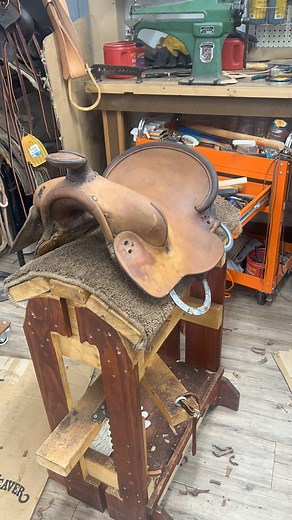 Long overdue oiling on the Apache saddle. | Marmon Custom Leather LLC