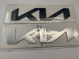 [Hot Item] Premium Glossy Black Car Grille Sticker with Emblem 130mm