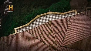 2.3M views · 81K reactions | #InexplicableLATAM Un lujoso hotel se erige sobre un acantilado que le da origen al Salto de Tequendama, que en lengua chibcha significa el que se precipita hacia abajo. ¿Será por eso que muchas de las personas que frecuentaban el hotel culminaron su vida arrojándose al vacío? | HISTORY | Facebook