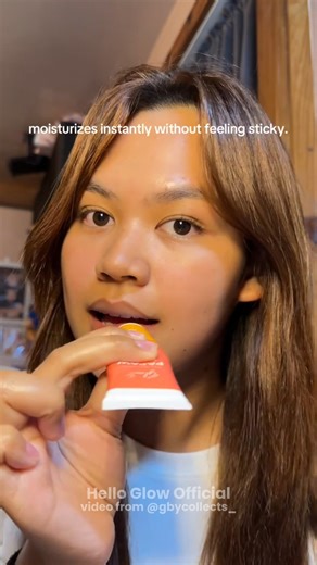 Chapped lips and flaking isn't just a winter season thing.🥶 If you're having dryness issues like our girlie @gbycollects_ then maybe our All-Natural Papaw Balm is for you! 😉✨ #PapawBalm #HelloGlowPapawBalm #HelloGlowOfficial | Hello Glow