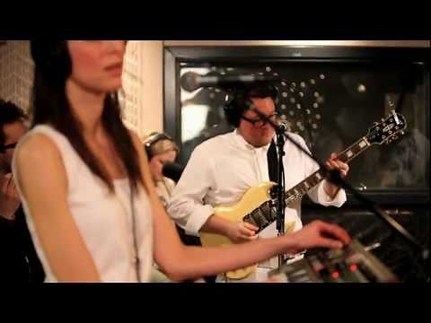 Summer Babes - Dirty Girls (Live on KEXP)