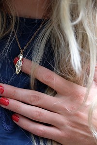 Mini Cicada Lady Necklace With Chain Handmade Pendant Bronze Jewelry With Bronze Chain Nature Jewelry Cicada Jewelry Alchemy - Etsy