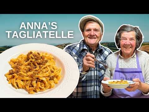 Anna makes tagliatelle with a Tuscan Ragù! | Pasta Grannies
