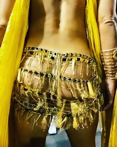 Clique 🎬📸📽de Carnaval🎭 Rio de Janeiro-RJ❤🔮💎💞👑🍭💚💥🦄💖🥁⭐💟🦋🔱🖤🎨📸💙🎱🎈🌈💜📽🎶🔥🌠🌎🧡🃏... 👑Paolla Oliveira👑 📽 não identificado #CarnavalRiodejaneiro #Rj #EscoladeSamba #Sapucai #Sambodromo #queen #samba #bateria #carnavalrj #errejota #rainhadebateria #thebest #love #ass #cute #l4l #instatop #instagood #instadaily #instagrammers #musa #ig_riodejaneiro #lgbt #gay #riodejaneiroinstagram #ig_brazil #riotur #famosos #celebridades #granderio | Carnaval Brasil