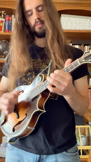 Tim O'Brien Month | Day 8: Rocky Road Blues (Hot Rize). Whenever I hear the name of this tune my mind goes immediately to the ice cream flavor 'Rocky Road'. Is that bad? #mandolin #timobrien #nugget | Jake Howard