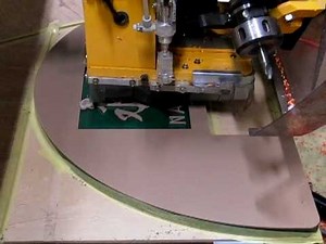 CNCルーターでフリーフォントを彫る