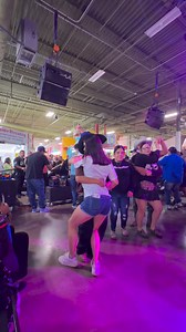 967K views · 3K reactions | Así se baila #gamerules #ExtraIncome #frenchlanguage #holidayevent #story | Puro baile de texas | Facebook