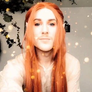 FAE’s Elf Editor Ian Hencher has flown in to see how FAE followers are getting on during #lockdown 🧚🏻‍♀️🧚🏻‍♀️🧚🏻‍♀️ Tell us how you're being creative duing this time? | FAE Magazine - Faeries and Enchantment