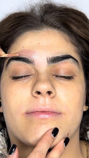 131K views · 739 reactions | Eyebrow restructuring and coloring  ☺  #eyebrows #BrowShaping | Makeup Transformation | Facebook
