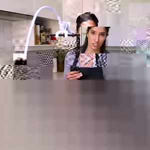 This Carrot Cake with Cream Cheese Frosting is the best cake in the world! Tara says so... 😍🥕 | Twisted