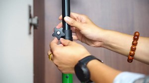 Heavy Duty Adjustable Cargo Bar for Pickup Truck Bed 40–79", Non-Slip Truck Bed Divider Load Bar with Net, 220LB Cargo Organizer for Ford F150, Chevy Silverado, RAM 1500, SUV & Van