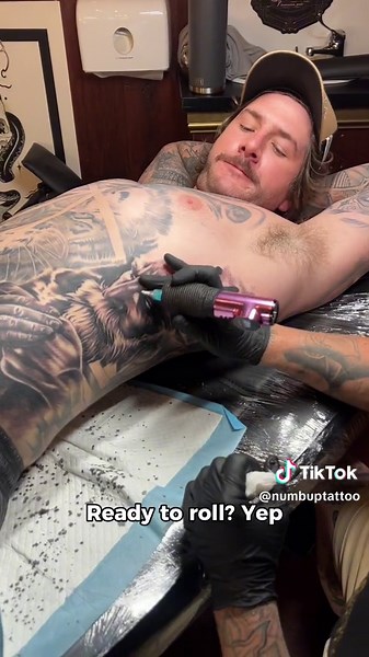 Effective Numbing Gel for a Pain-Free Tattoo Experience