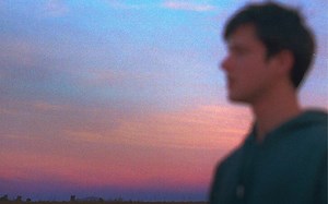 Alec Benjamin - Gotta Be A Reason[Offical Lyric Video]-望拔但-斑鸠-哔哩哔哩视频