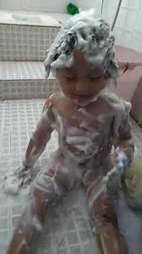 It's bath time🤣😘