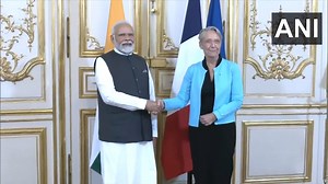 25 reactions | #WATCH | Indian Prime Minister Narendra Modi holds delegation-level talks with French Prime Minister Elisabeth Borne, in Paris. Courtesy: ANI #PMModiInFrance #NarendraModi | WION | Facebook