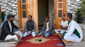 Mata duree Raamadaana akkamiin qeeballa jedhuun Maatiin hajii Abbaa boor Maarii godhaa jiru hordofaa, Qopheessan Makkiyyu Shamsu Coora👌 | Zaker Kamal