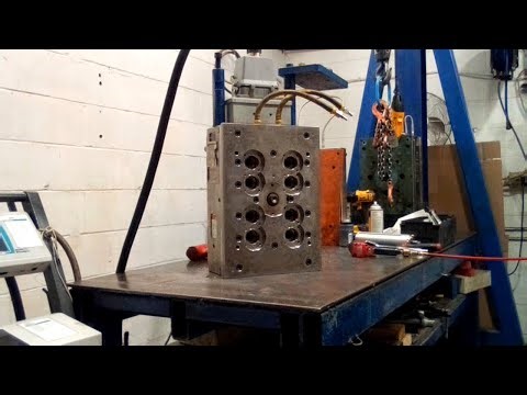 Cleaning a Valve Gate System for Copper Alloy Injection Molding