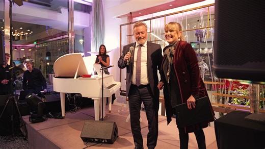 1.4K views · 21 reactions | GRAND JOUR de CHAMPAGNE byl večer plný elegance, výjimečného šampaňského, skvělého cateringu a jedinečné atmosféry, kterou vytvořili naši významní hosté. Děkujeme všem, kdo s námi sdíleli tento zážitek, a těšíme se na další společná setkání! 壟✨ | Hotel International Brno | Facebook