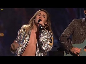 Miley Cyrus poses completely nude, says she's 'ready to party' in new Instagram post