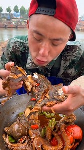 61K views · 1.5K reactions | Chinese Fisherman Seafood Mukbang #Cooking #Eating #fisherman #seafood #mukbang | Asmr Strong | Facebook