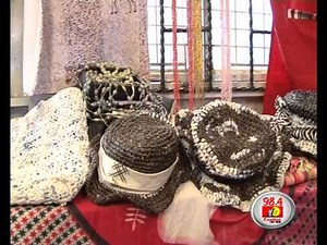 Kenyan girls recycle plastic