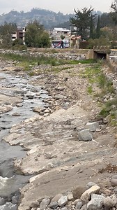 #Azogues | Este es el estado actual del caudal del río Burgay en Azogues, en el video se evidencia también parte del río Tabacay. En estos momentos cae una pequeña llovizna en la capital del Cañar. | ECOS DEL CAÑAR