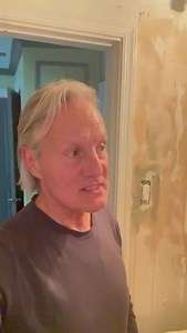 #TaskTuesday UGH! Removing wallpaper glue 😩 | Monte Durham