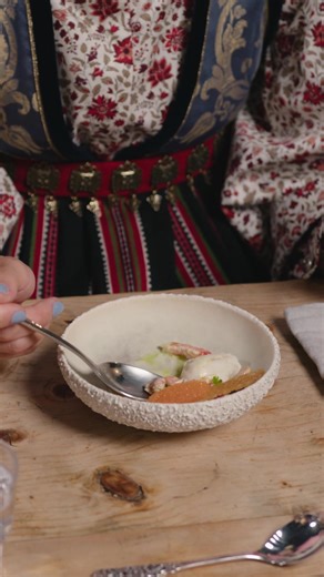 If life gives you fish, make Norwegian fish soup 🐟 Watch this! | Visit Norway