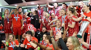 An exclusive look inside yesterday's dressing room celebrations! 🤩 | Bristol City Women's FC