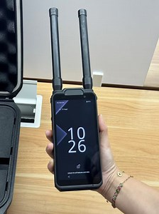 [Hot Item] Handheld Drone Detector with Uav Radio Detection, IP67, 6" Screen