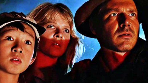 Ke Huy Quan úgy megijedt A végzet temploma forgatásán, hogy sírva fakadt, mire Harrison Ford odatérdelt hozzá, és ezekkel a szavakkal nyugtatta meg