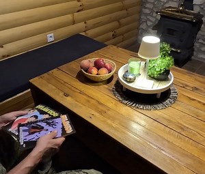 I spent a cozy night at my stone house, cooking octopus in an outdoor oven. | Alone with nature