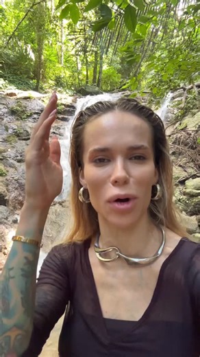 Viktoriia Rakhmatulina on Instagram: "Желаю вам водопада и всего хорошего в жизни!"