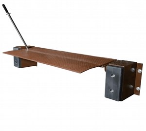 [Hot Item] Industrial Heavy-Duty Lip Loading Platform for Streamlined Operations