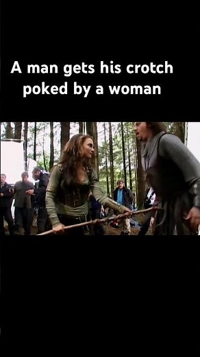【Ballbusting】A man gets his crotch poked by a woman #selfdefense #weakness #ballbusting