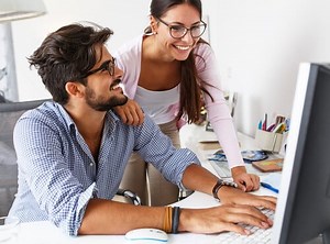 Fréquenter un collègue de travail : les choses à faire et à ne pas faire - Psychologies.com