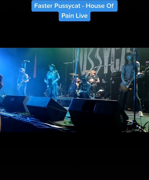 Saw Faster Pussycat Live For My First Time Last Night At The Oriental Theatre They We're Fucking Awesome🤘💜💜 #fasterpussycatband #taimedowne #chadstewart #ronniesimmons #dannynordahl #samkoltun
