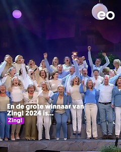Spoiler alert! 🚨 Na een spannende competitie was het moment gisteren eindelijk daar: de grote finale van 'Zing!'. Wie mag zich de beste zanggroep van 2024 noemen? 5 Directions, popkoor Repeat, Zinge!-Teens, de Soul Sisters of toch Phoenix Vocals? Ontdek het in deze video! 🎤🤩 | Evangelische Omroep (EO)