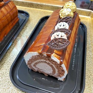 #SweetenYourDay Manan Bakery 702-733-4000 📍6620 W Flamingo Rd. | Manan Bakery