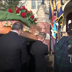 WW2 veteran gets proper send off after Facebook plea. | BBC Norfolk